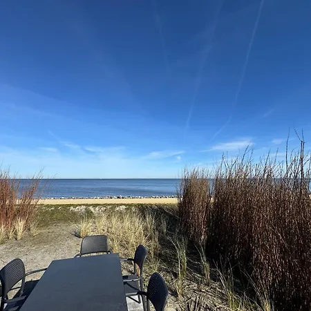 Дом отдыха Enkhuizer Beachhouse Sea Breeze Nr 505 *