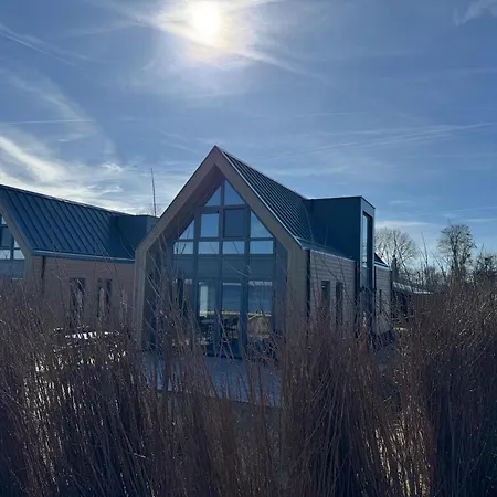Дом отдыха Enkhuizer Beachhouse Sea Breeze Nr 505 *